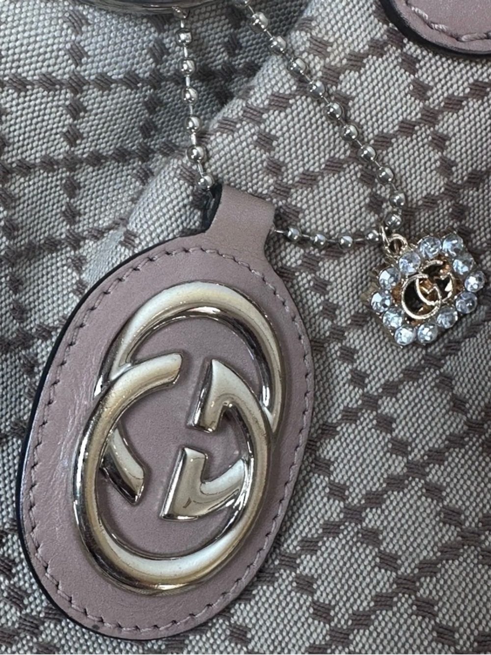 Authentic Vintage Gucci Diamante Canvas
Sukey satchel - Picture 7 of 8